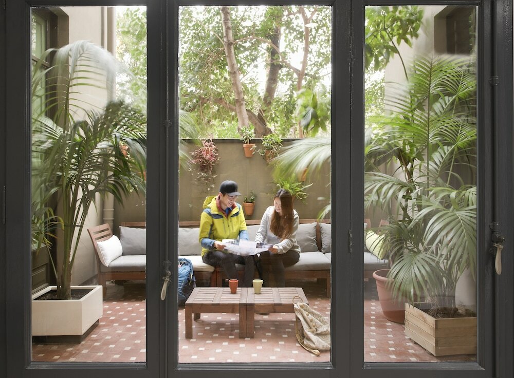 Фото The Central House Barcelona Gracia - Hostel