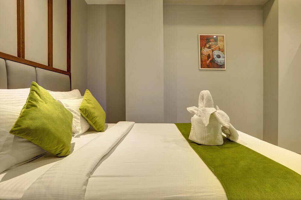 Фото StayBird - Fortune House Business Hotel