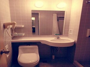Гостиница Jinjiang Inn Qingdao Wusi Square Nanjing Road Metro Station