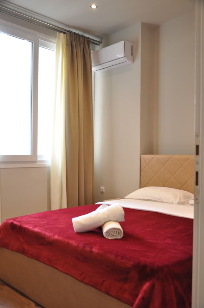 Фото Penthouse Apartments, The Luxury Suites