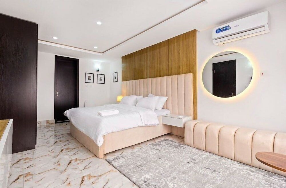 Фото Mt Deluxe Hotel Asaba