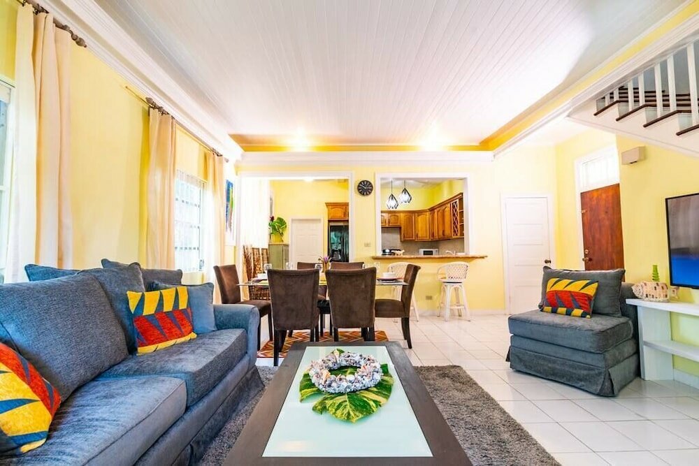 Фото Blue Ocean Village House at Cable Beach