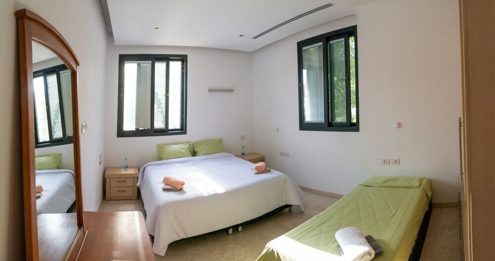 Фото Grace Holon Villa & Pool