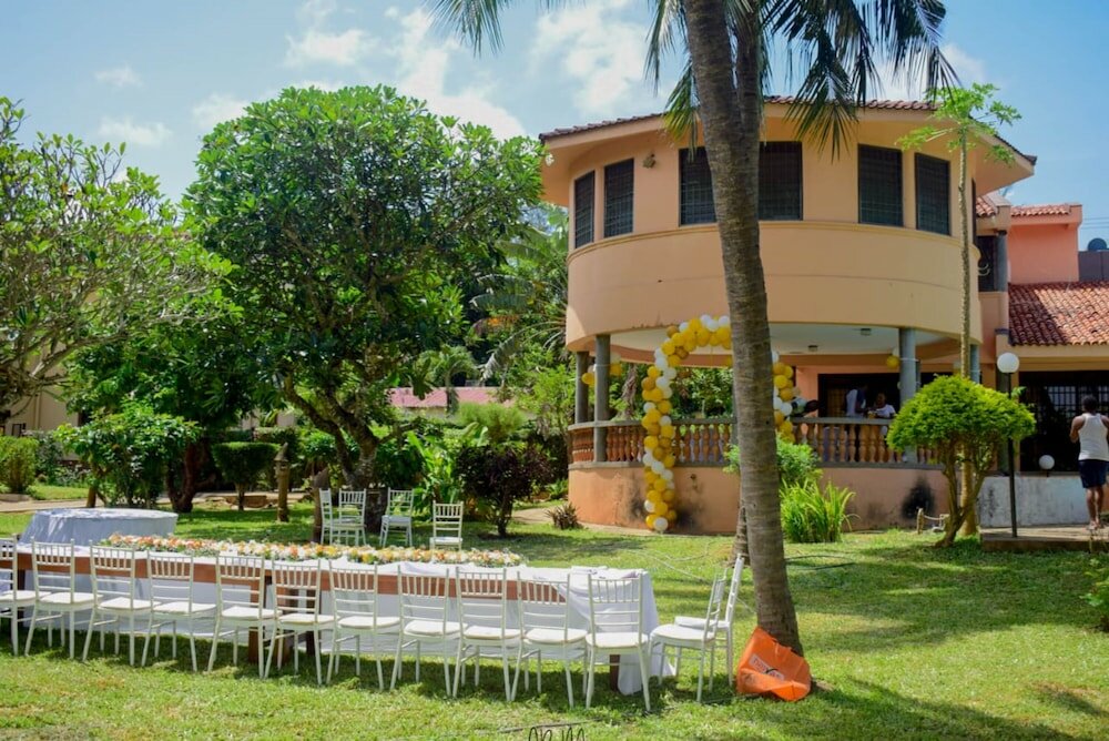 Фото Mtwapa Luxury Apartments by Chh