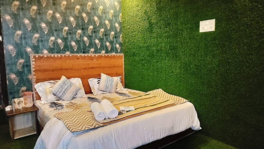 Фото Hotel Nirbana Heights