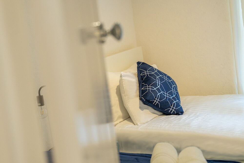 Фото 2 Bedrooms Apartment In the Heart of Oxford Street/selfridges