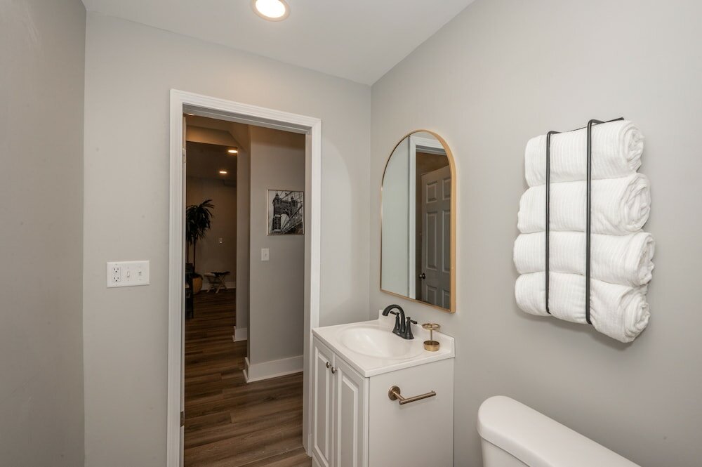 Фото The Luxe Spot Suites