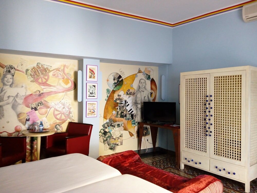 Фото Hotel Utopía