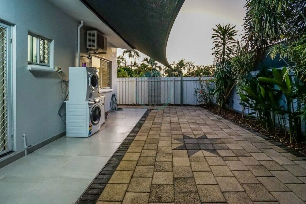 Фото Zen Hideaway - Cozy 2br Modern Unit