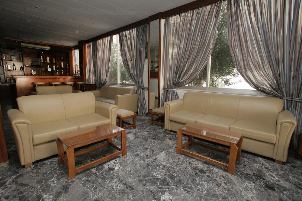 Фото Evans Hotel