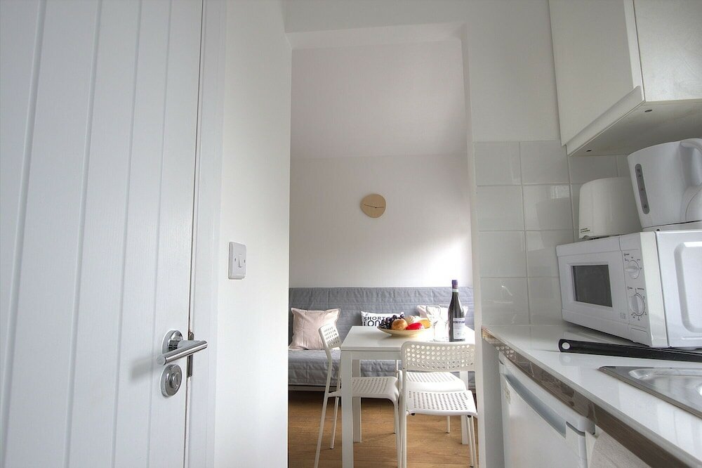 Фото R1 Medium Studio