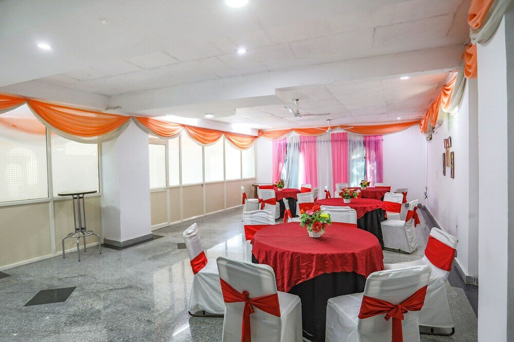 Фото Fabhotel Aravali Suites