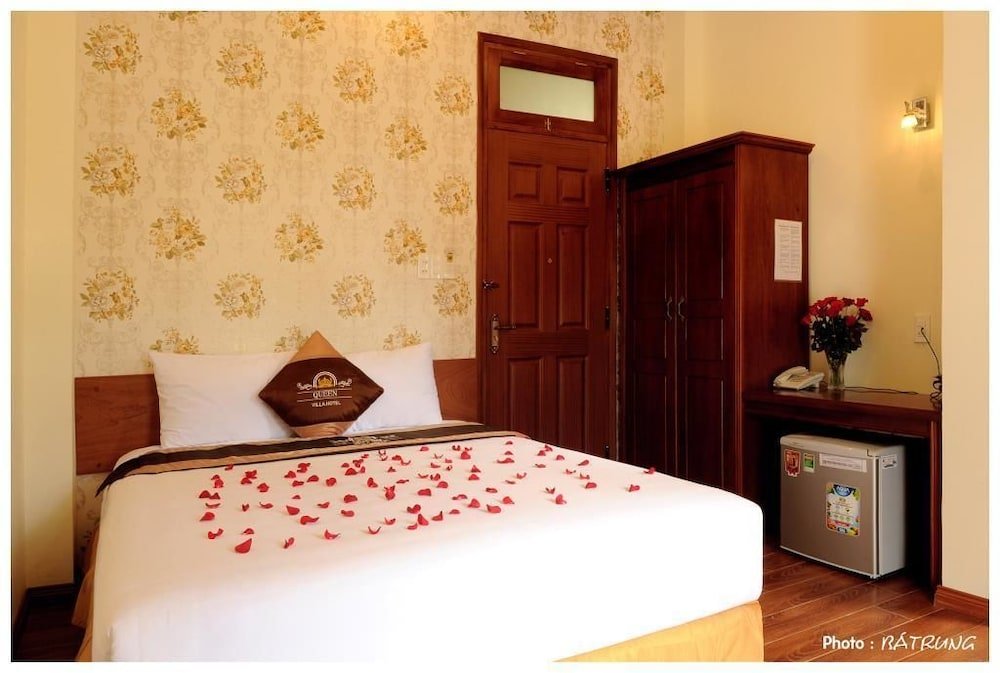Фото Queen Villa Hotel