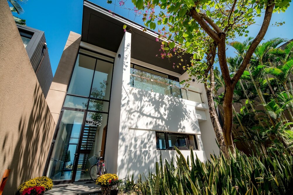 Фото Beachfront Villa Danang Beach