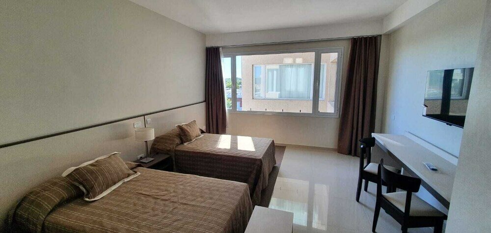 Фото Edificio Brown Departamentos Temporarios