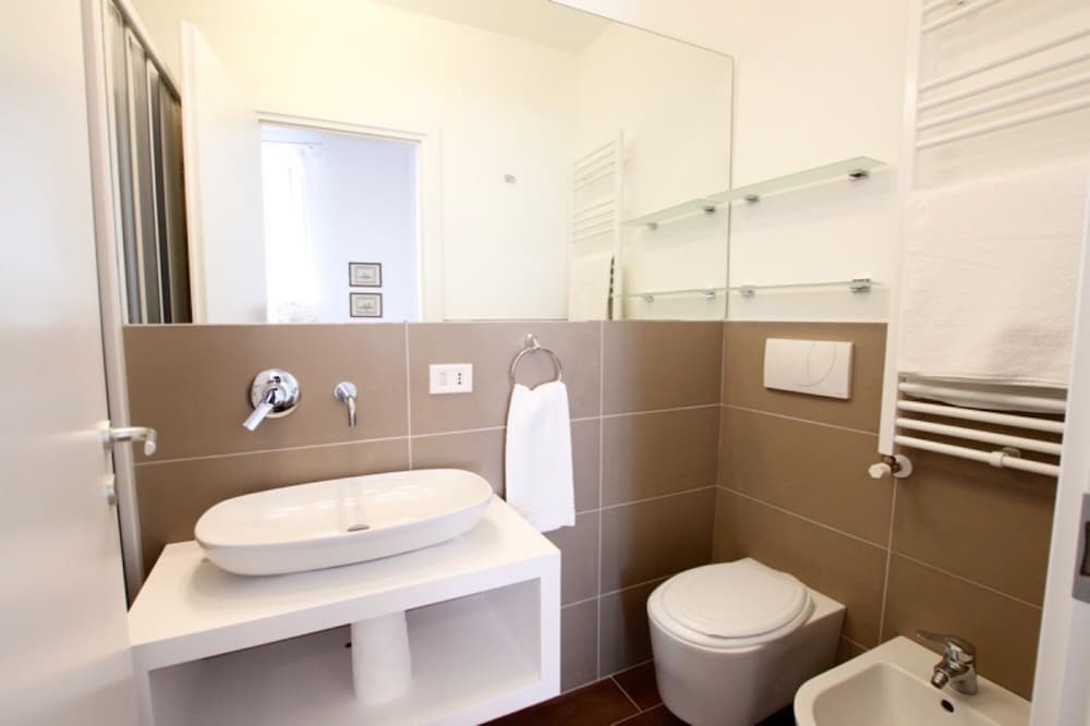 Фото Monticelli Viola