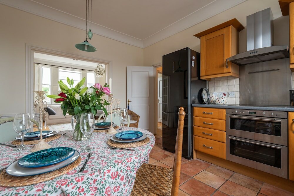 Фото Panoramic Family Home in Maida Vale