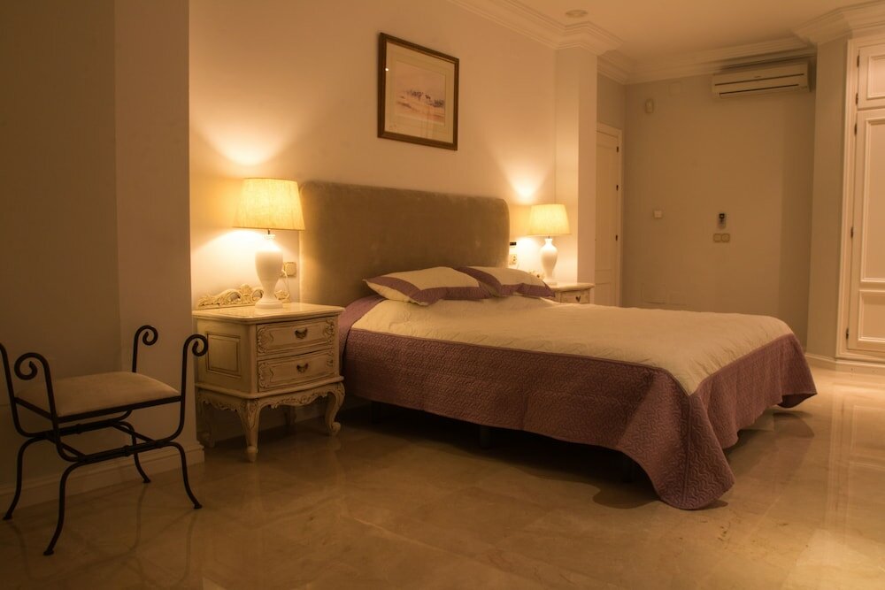 Фото Luxury Villa Puerto Banus