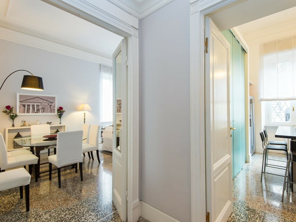 Фото Rsh Trastevere Luxury Large Apartment