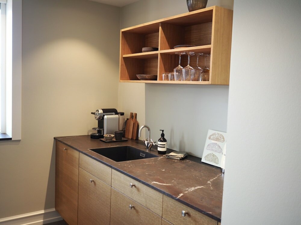 Фото Hypernym Hotel & Suites