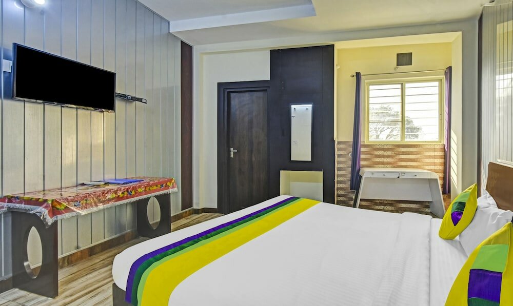 Фото Itsy by Treebo - Krishna Heights