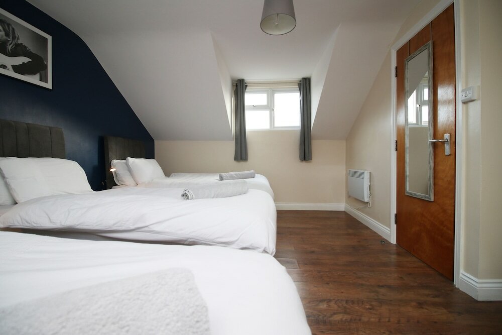 Фото Karah Suites - Church Road II