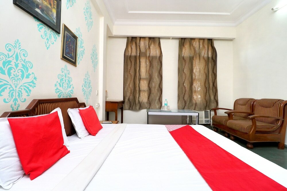 Фото Oyo 8623 Hotel Destination