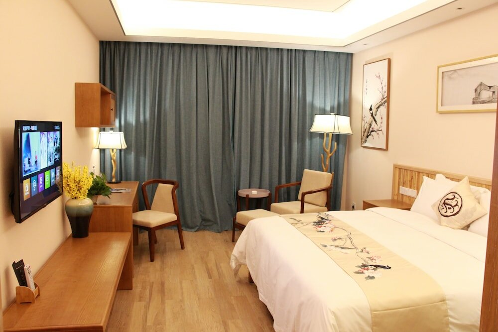 Фото Queshan Lake Arcadia Intl Resort