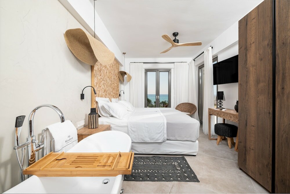 Фото Mneme Suites & Villas