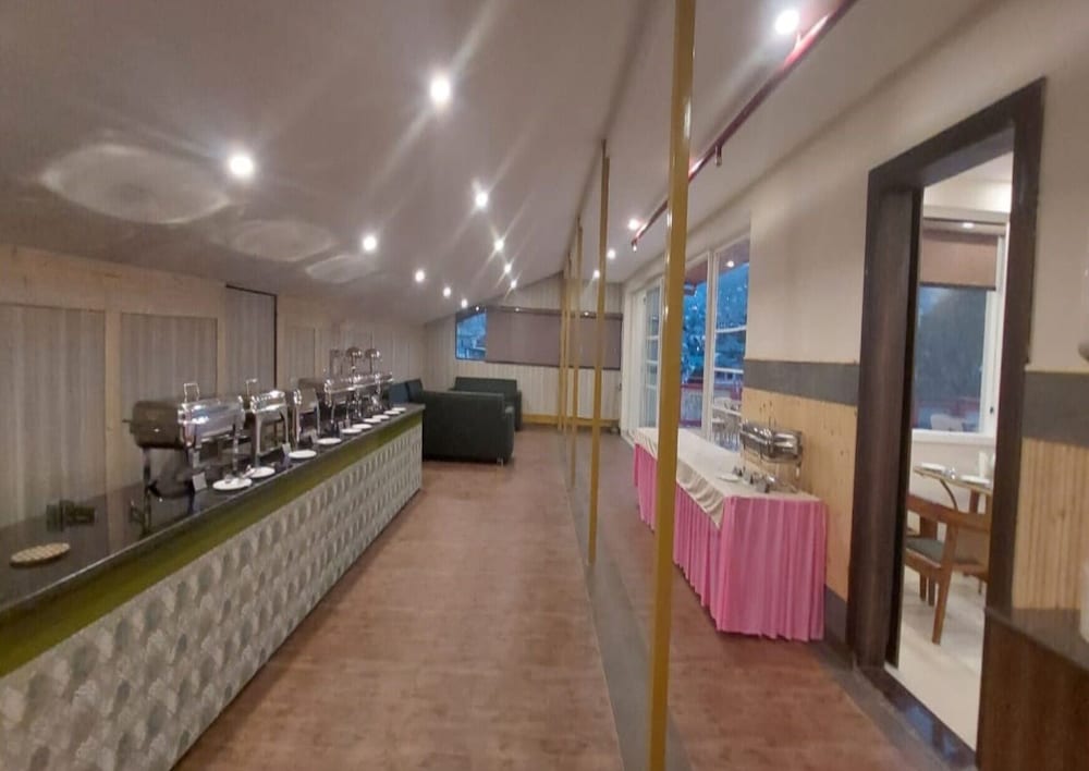 Фото HOtel Square One by D'Polo Dharamshala