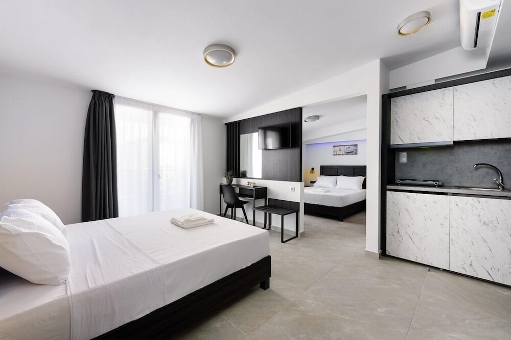 Фото Asteras Studios