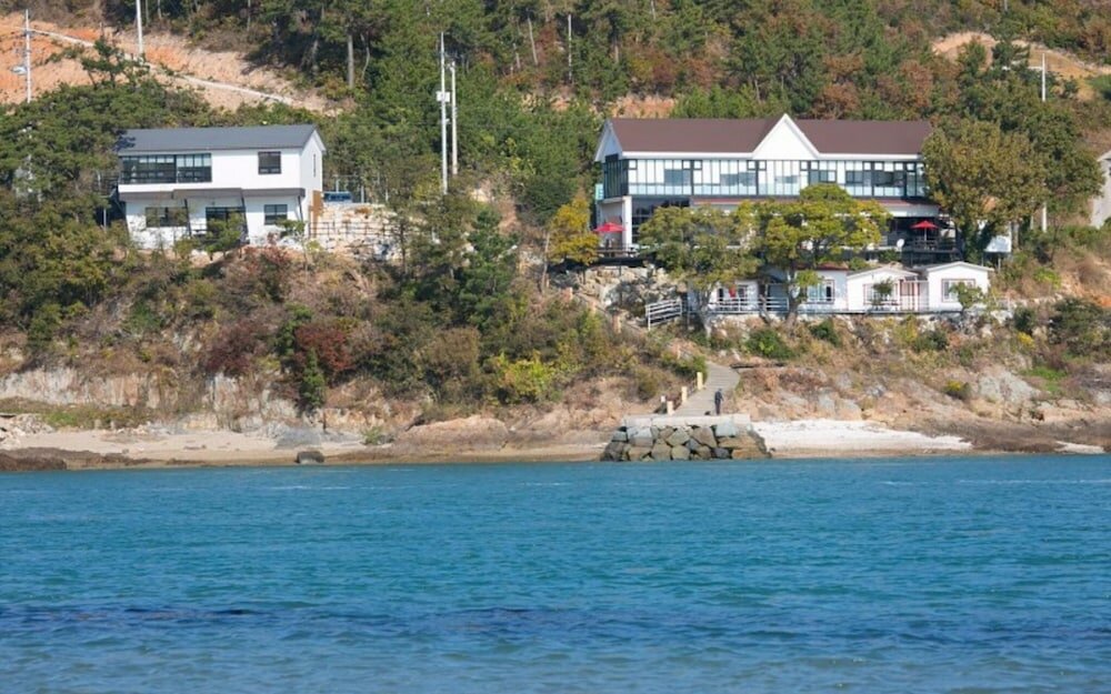 Фото Yeosu Yewon Healing Pension