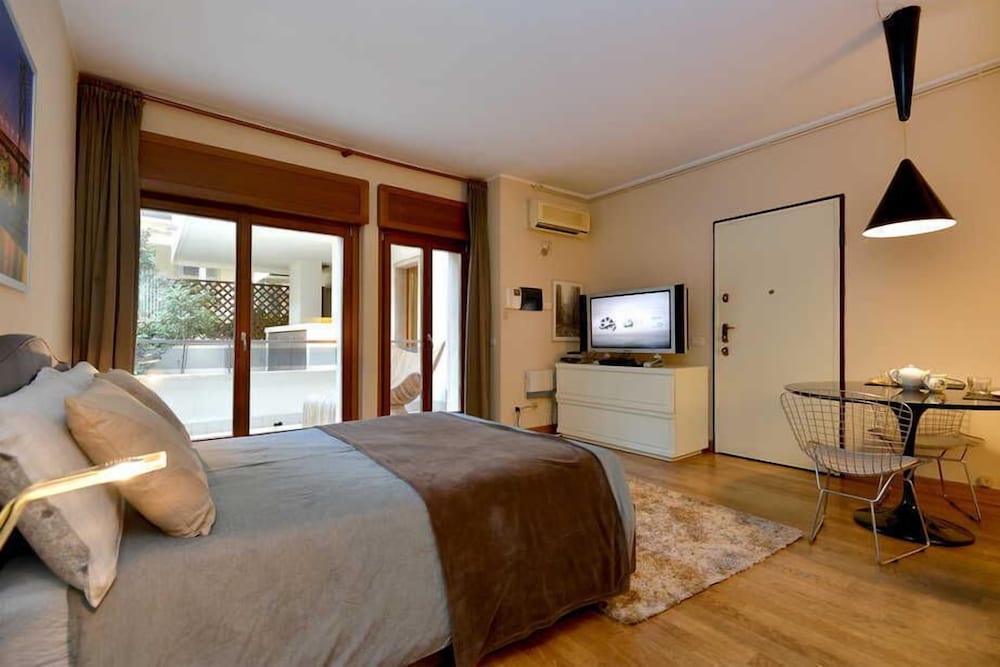 Фото Heart Milan Apartments Vercelli