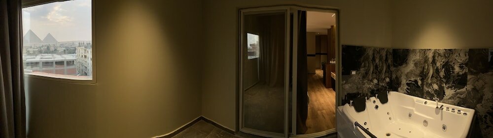 Фото The View Delta Hotel