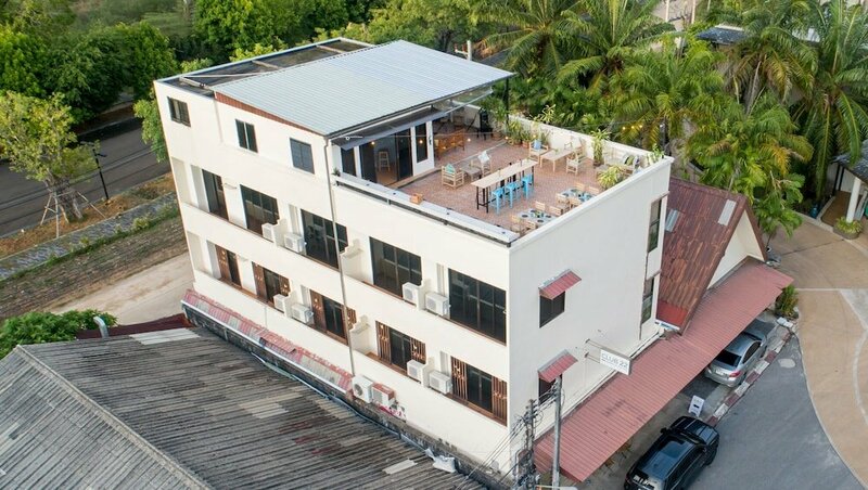 Гостиница Club 22 Kamala Suites