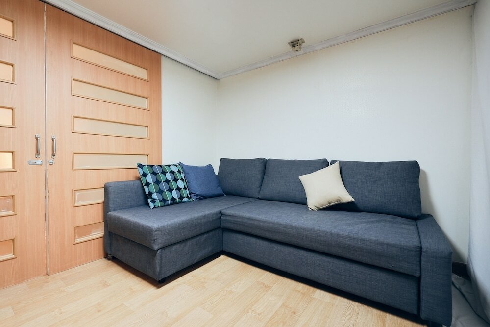 Фото Myeongdong Station 2Min House