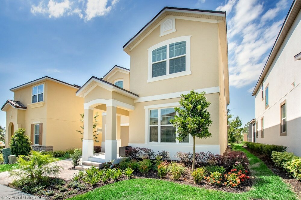 Фото Spectacular 6 Bedroom 5 Bathroom House