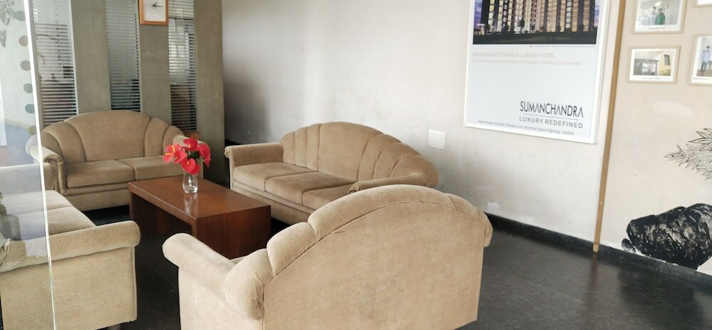 Фото Hotel Sumanchandra Suites