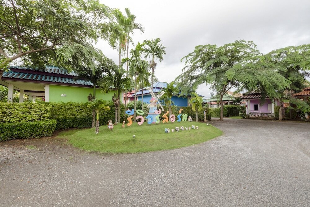 Фото Oyo 944 Review Resort