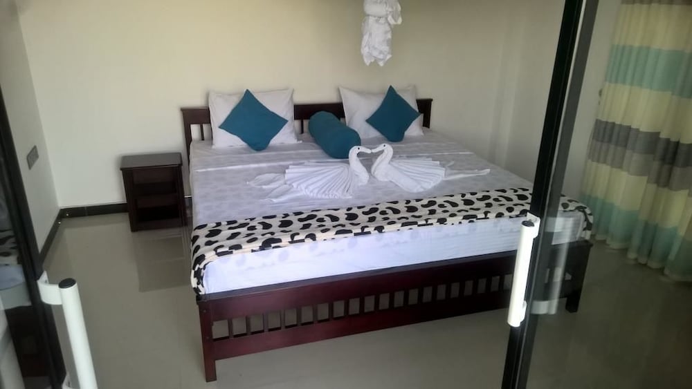 Фото Cloudy Hill Cottage