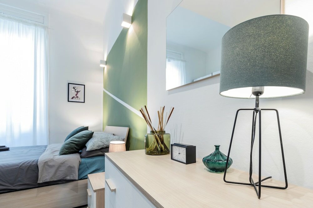 Фото Charming Apartment Milano City Center