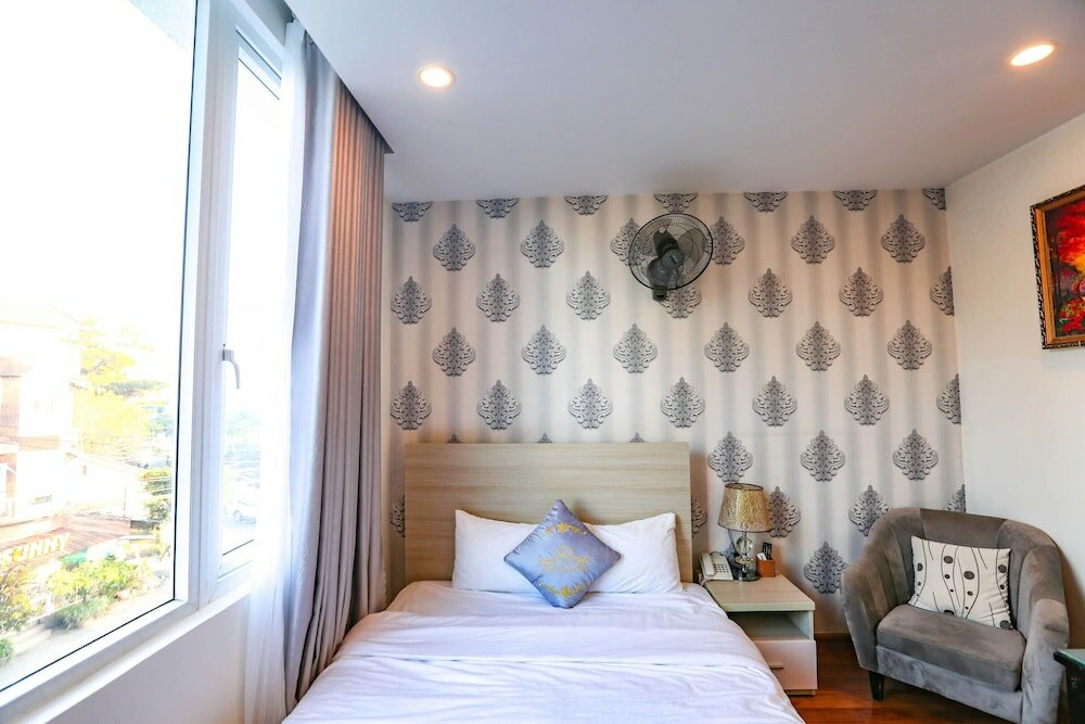 Фото Ttr Vincent Hotel