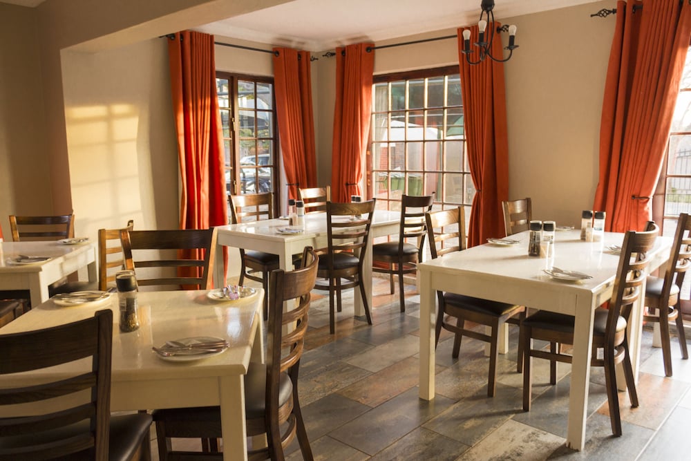 Фото Ruth Avenue Guest House