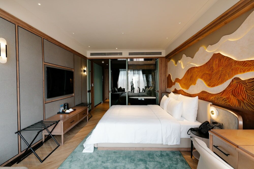 Фото La Passion Premium Cau Go Hotel