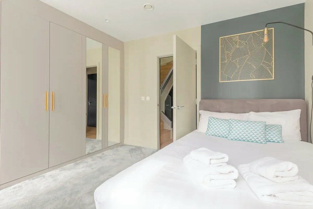 Фото Chic 2bd Flat With Roof Terrace - Kilburn