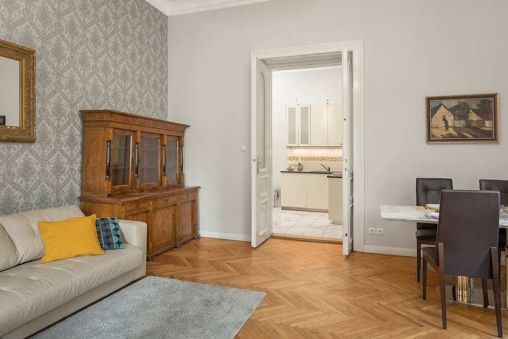 Фото New York Palace View Apartment