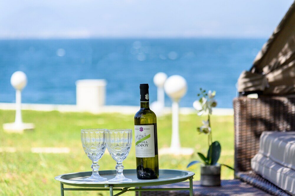 Фото Villa Filoxenia - by the sea - up to 12 guests