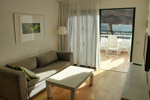 Гостиница Canaima Apartments - Adults Only