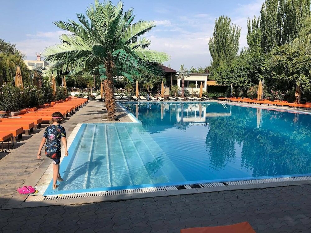 Фото Cross Resort