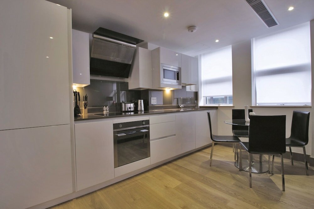 Фото Red Lion Court by Servprop